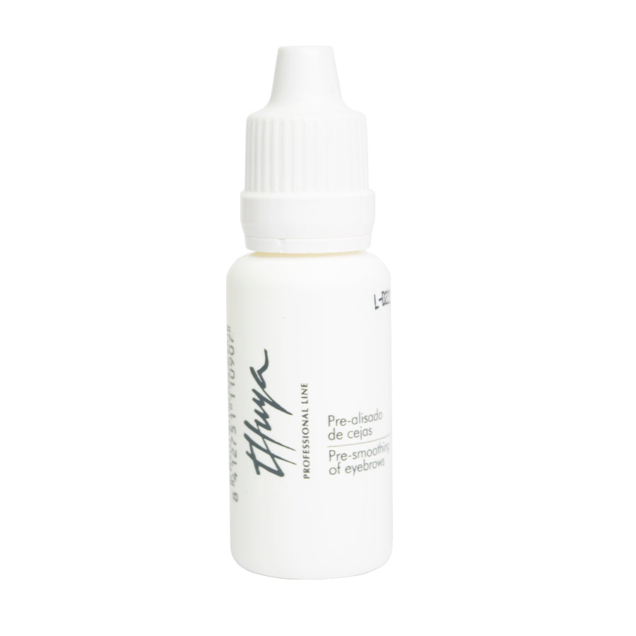 THUYA Pre-Smoothing Bryn: Vegansk Forberedelse til Lamination & Farve. Close up billede af flasken med det veganske indhol