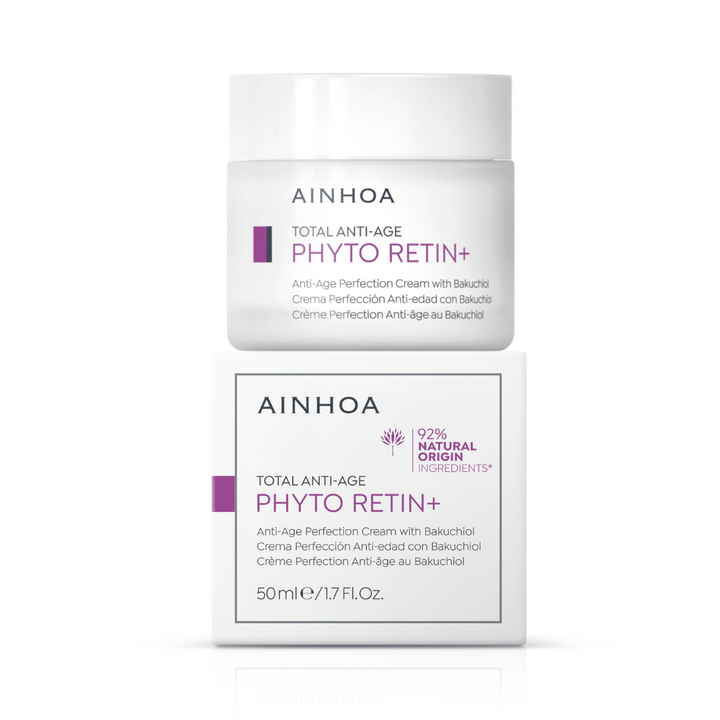 Billedet viser emballage og Ainhoa Phyto Retin+ Cream: Naturlig anti-age effekt med vegansk retinol, testet til at stimulere kollagen. Reducerer rynker og forbedrer fasthed. 92% naturlig.