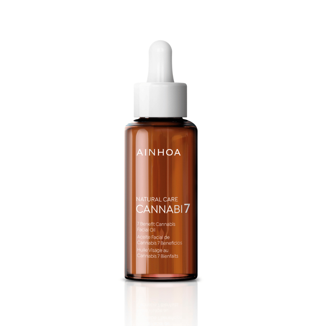 Billedet viser hudplejeproduktet AINHOA CANNABI7 - 7 Benefit Cannabis Ansigtsolie, et revolutionerende vegansk og naturligt hudplejeprodukt med Cannabisolie