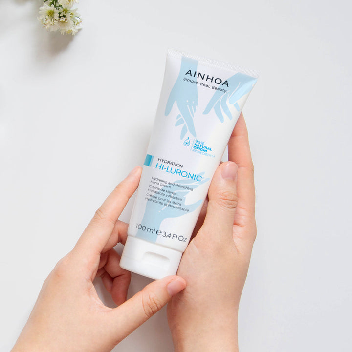 HI-LURONIC HYDRATING AND NOURISHING HAND CREAM DISPLAY