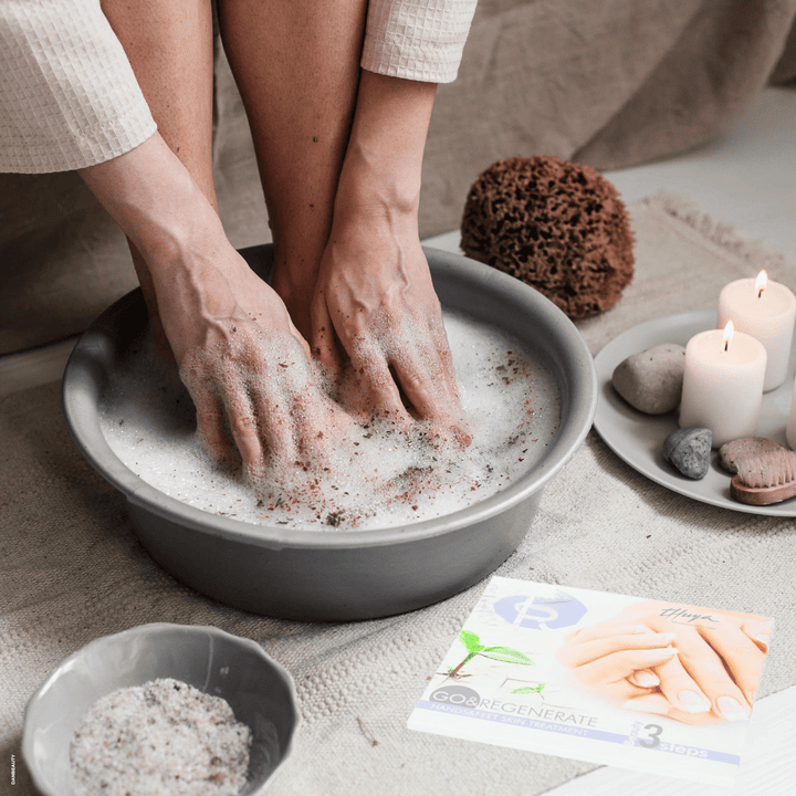 REGENERATING HANDS & FEET SKIN TREATMENT KIT