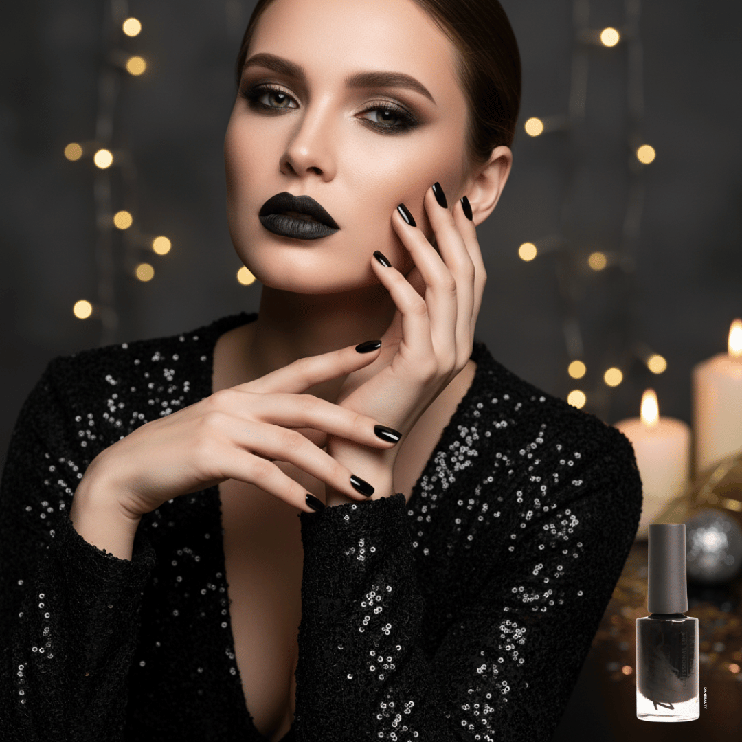 NO37 VELVET BLACK - DELUXE NEGLELAK